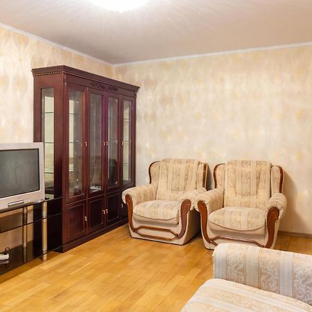 Rybalskaya 8 Apartment Киев Екстериор снимка