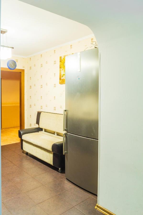 Rybalskaya 8 Apartment Киев Екстериор снимка